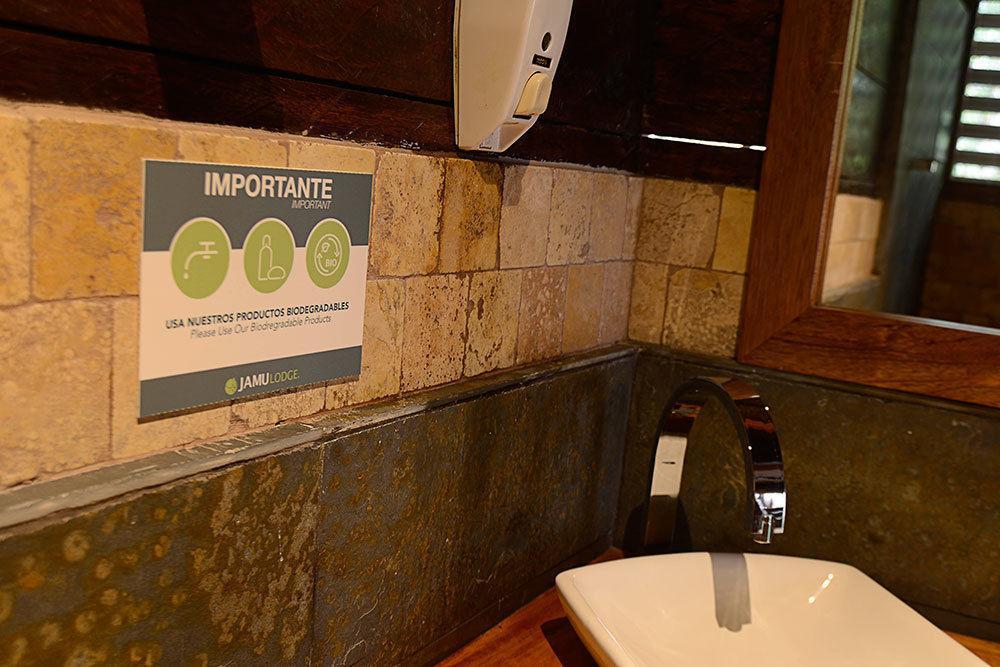 Jamu Lodge Puerto Montufar Luaran gambar